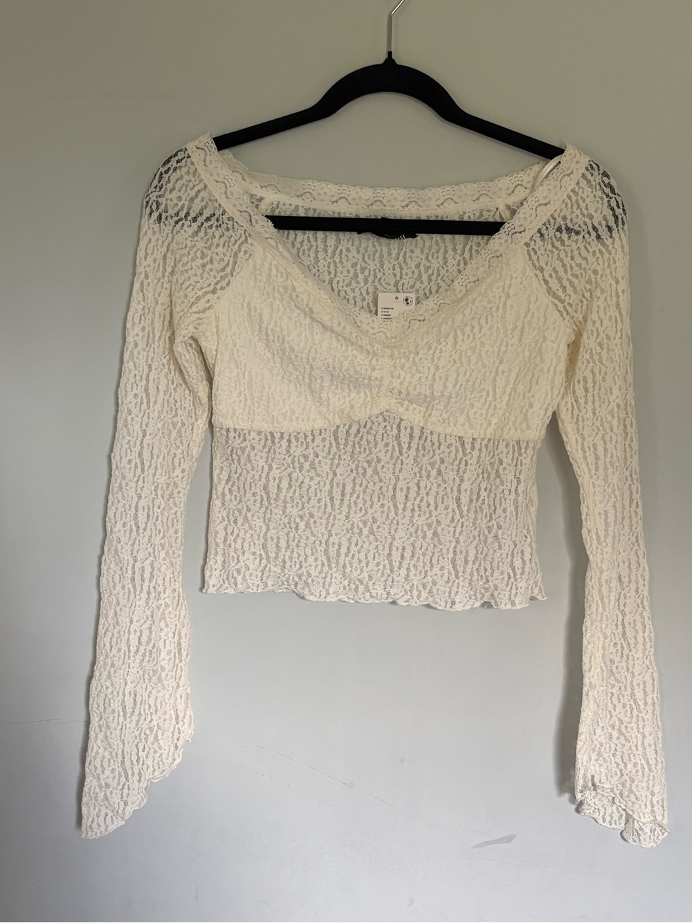 Urban Outfitters Silence + Noise NWT Cream Lace Bell Sleeve Crop Top | Small